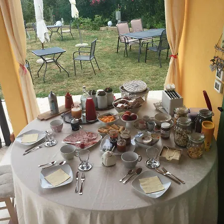 Agriturismo Macole Fattoria Con Spuntini Séjour à la ferme *